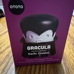 OTOTO Gracula Garlic Crusher